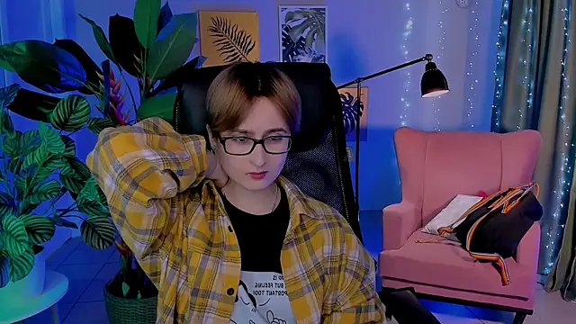 LixeLuna online show from March 2026 06:29:01 AM