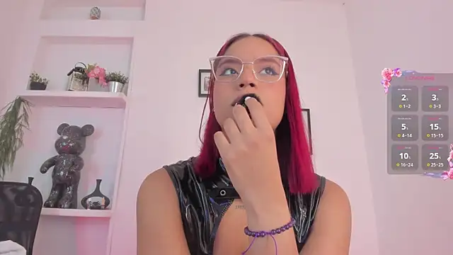 Snapshot of Im_Scarlett_ chatting on April 2026 06:49:02 PM Im Scarlett online show from April 2026 06:49:02 PM