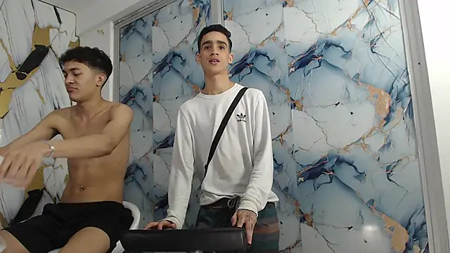 SKYN MAN online show from April 2026 07:36:02 AM