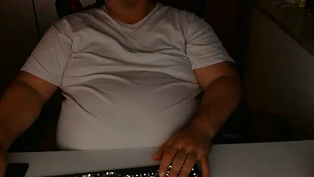 Blase Hase123 online show from April 2026 06:57:01 PM