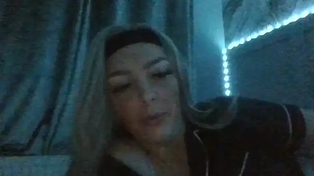 Snapshot of LusciousLailax chatting on March 2026 10:59:02 PM LusciousLailax online show from March 2026 10:59:02 PM