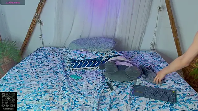 marianafoxx  online show from April 2026 12:30:02 AM