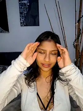 xanthenyx  online show from April 2026 05:07:01 AM