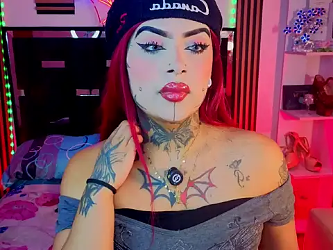 LauriInk1 online show from April 2026 07:47:02 PM