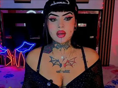 LauriInk1 online show from April 2026 10:10:02 PM