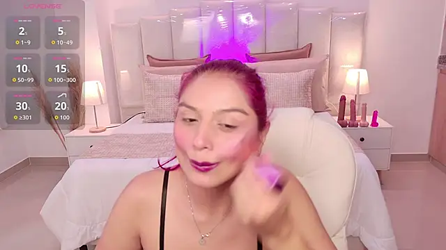 Raven-reyess online show from May 2026 09:53:02 PM