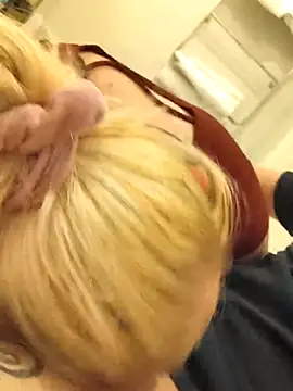 luckilyfound3 online show from April 2026 07:58:01 PM