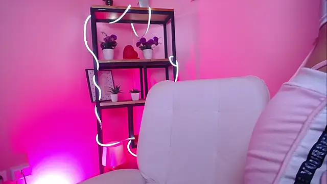 Nami Velle online show from March 2026 01:17:01 PM