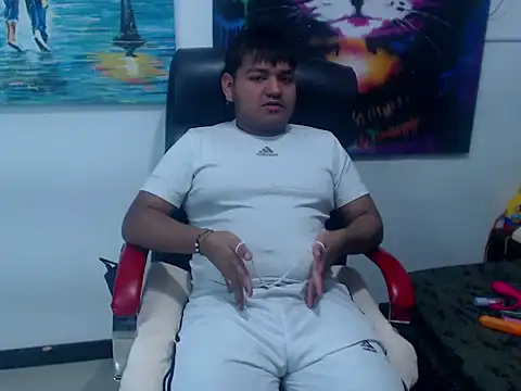 XNoahDeepThroatX online show from March 2026 04:50:01 AM