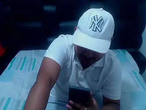 XNoahDeepThroatX online show from March 2026 03:34:01 AM