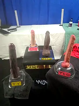 FantasyMan-BiWM online show from April 2026 03:57:01 AM