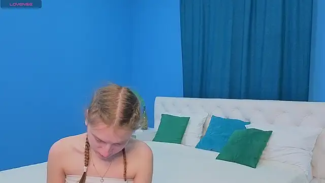 Xenia paradise online show from May 2026 12:26:01 AM