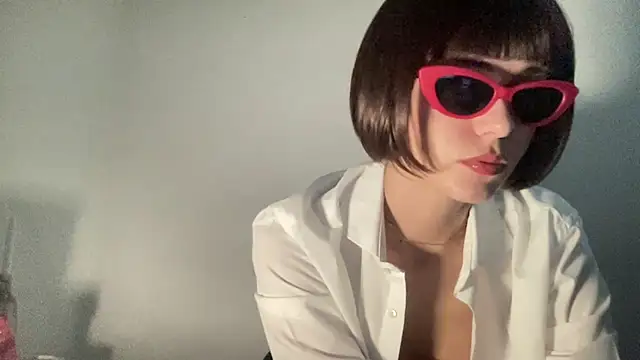 Snapshot of SlowVenomXX chatting on March 2026 03:06:02 PM SlowVenomXX online show from March 2026 03:06:02 PM