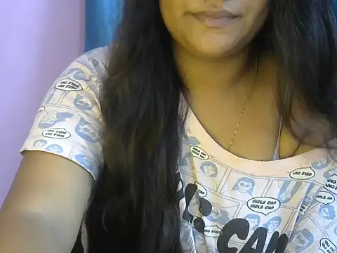 QUEEN-OF-QUEEN online show from July 2026 07:09:01 PM