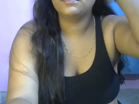 QUEEN-OF-QUEEN online show from July 2026 06:55:02 PM
