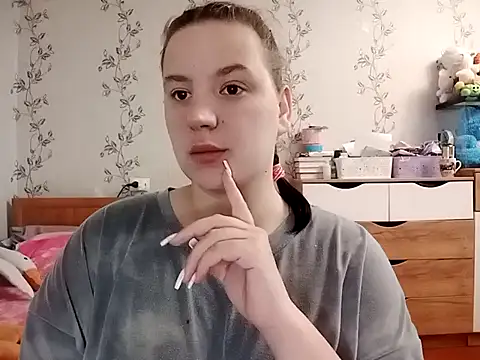 symmetryinvoid online show from April 2026 11:16:02 PM