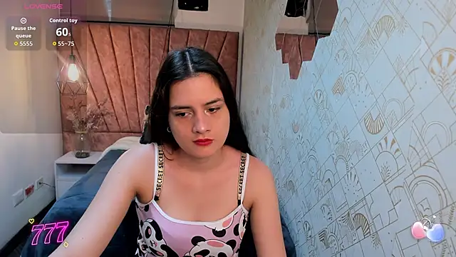 Zoe  Taylor   online show from March 2026 12:11:02 PM