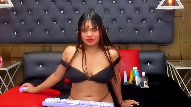 CaroBeltran online show from May 2026 07:44:01 PM