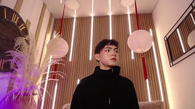 Cristopher Wild online show from March 2026 05:56:01 PM