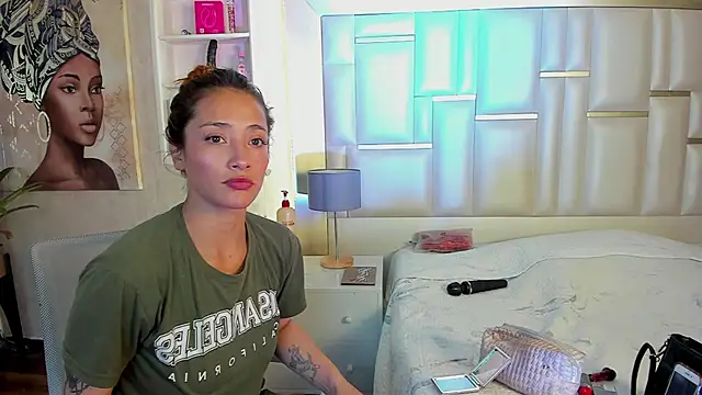 ZoeTaylorl online show from April 2026 01:41:01 PM