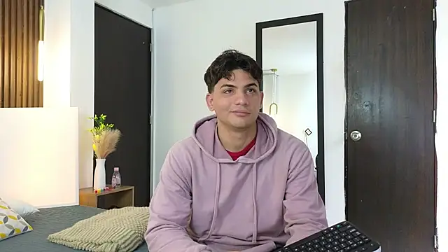 MrAdonis  online show from April 2026 06:52:01 PM