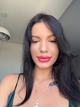 Snapshot of RaniaSnow chatting on June 2026 08:06:02 AM RaniaSnow online show from June 2026 08:06:02 AM