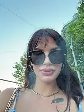 Snapshot of RaniaSnow chatting on July 2026 03:33:02 AM RaniaSnow online show from July 2026 03:33:02 AM