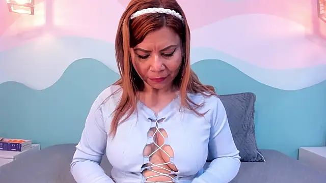 Corina Taylor12 online show from June 2026 12:41:01 PM