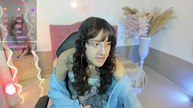 MILY TAY online show from April 2026 11:48:01 AM