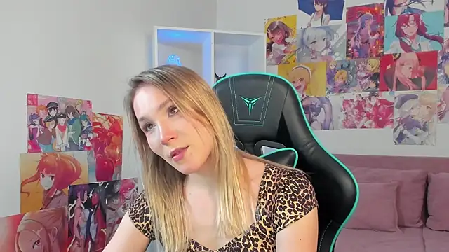 ElaraVoltage online show from March 2026 05:16:01 PM