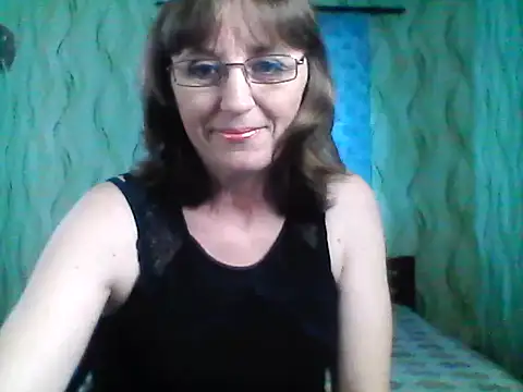 Alisaprice077 online show from April 2026 07:56:01 AM