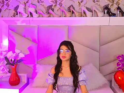 OliviaDiaz online show from March 2026 08:39:01 PM