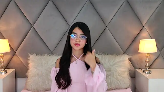 OliviaDiaz online show from June 2026 12:13:02 AM