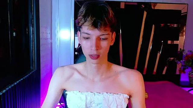 Stefany PiInk online show from April 2026 01:20:02 PM