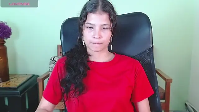 ChalonVera online show from April 2026 08:21:01 PM