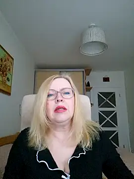 JanieLight53 online show from March 2026 03:22:01 PM