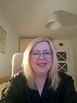 JanieLight53 online show from March 2026 04:29:02 PM