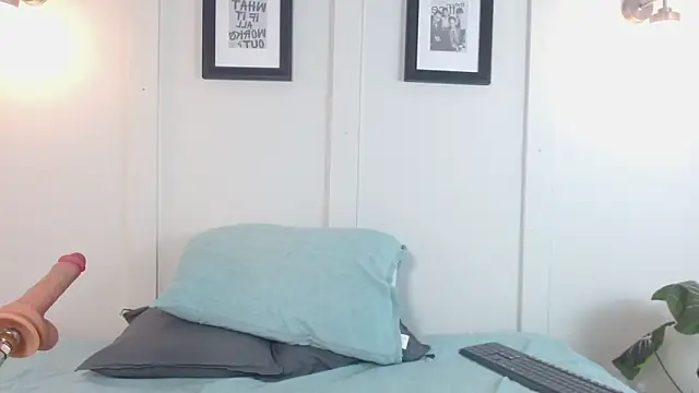 Fer Luxx online show from March 2026 11:37:02 AM