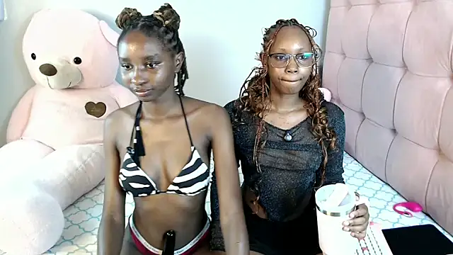 Snapshot of Munju- chatting on June 2026 02:30:02 PM Munju- online show from June 2026 02:30:02 PM