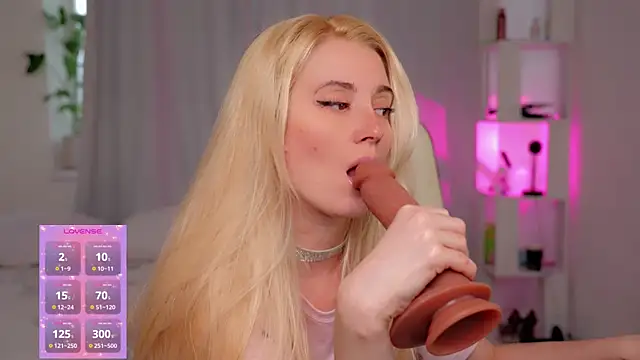 Myfeet inyourmouth online show from April 2026 01:19:01 PM