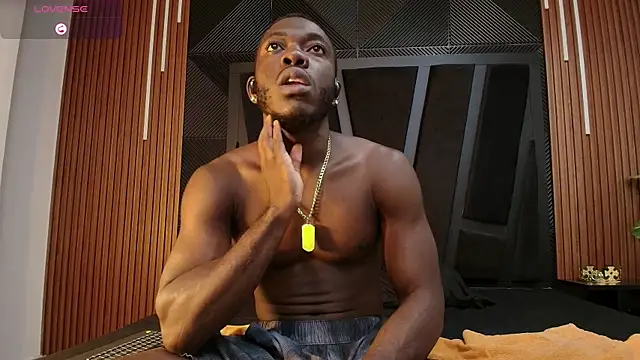 Oliver Laurent  online show from April 2026 11:17:02 PM