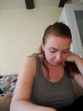 Bella-Monroe online show from April 2026 04:28:02 PM