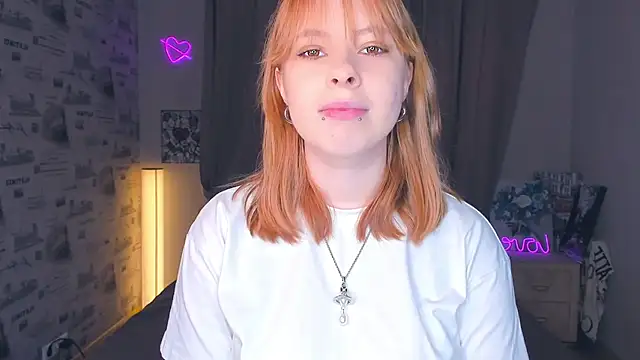 NiaHodge online show from March 2026 07:12:01 AM