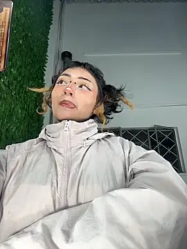 baby akuma online show from March 2026 02:05:02 AM