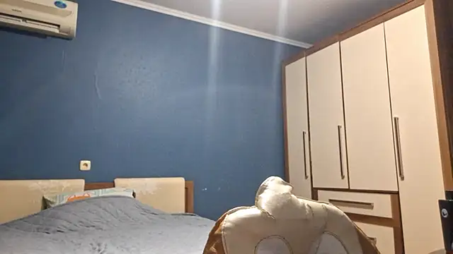 CindyLight online show from April 2026 04:49:01 PM