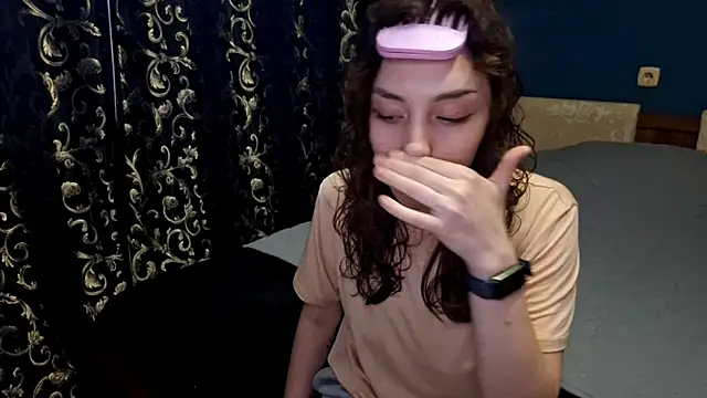 CindyLight online show from April 2026 04:17:02 PM