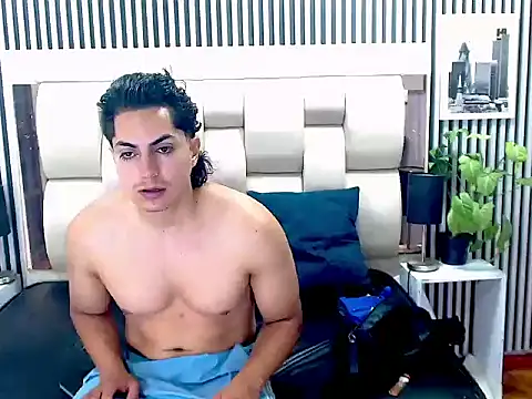 Alex Wolft online show from July 2026 12:20:02 PM