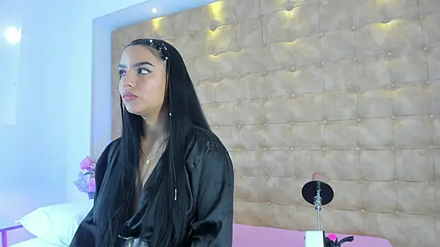 ariana morelly online show from April 2026 12:17:02 PM