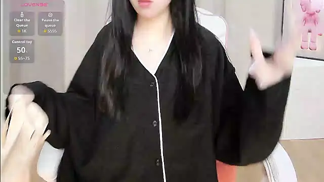 Snapshot of Sweet-Shuna chatting on May 2026 01:12:01 AM Sweet-Shuna online show from May 2026 01:12:01 AM