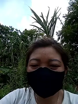 Bling-pusy online show from April 2026 07:14:01 AM